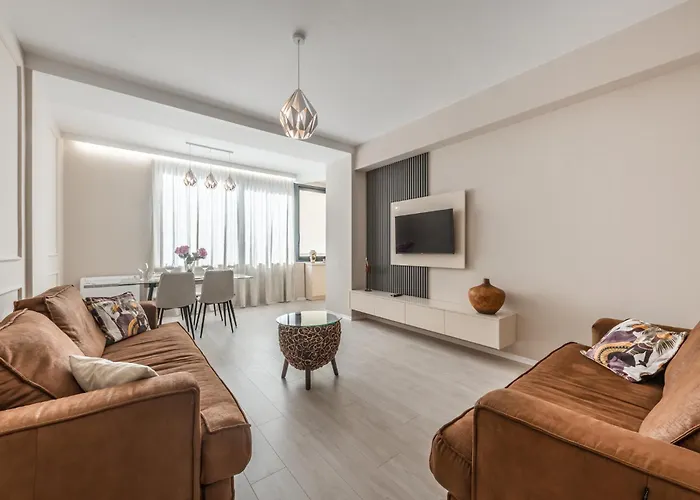 Luxury Block District Apartment